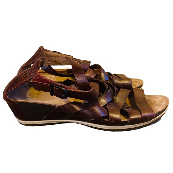 Dansko Shoes - DANSKO Vivian Nappa Burgundy Leather Sandals